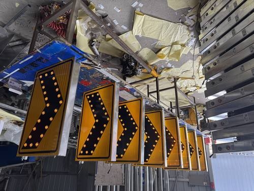 上饶太阳能交通标牌的核心部件是电池,电池多久